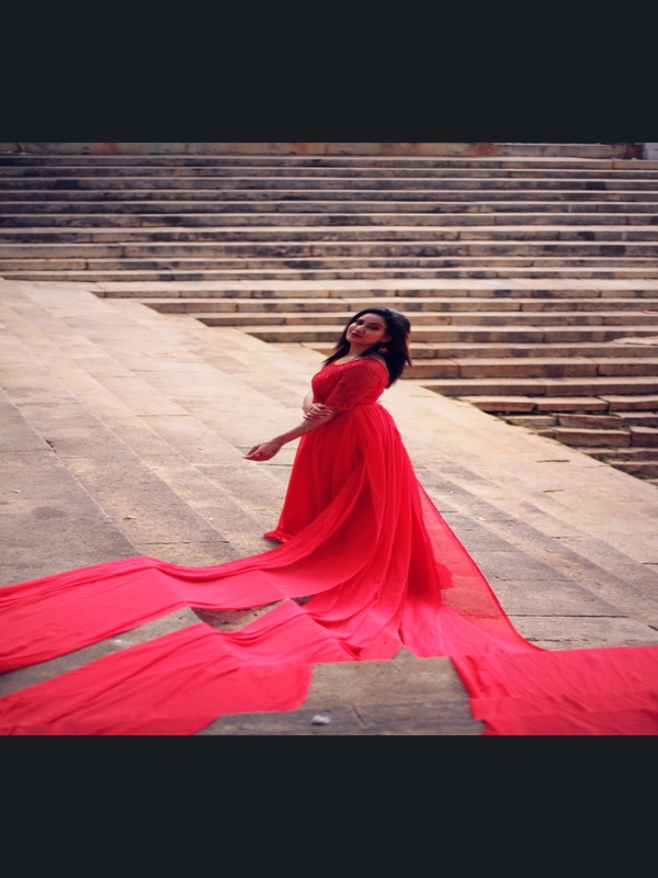 G425, Wine Red One Shoulder Prewedding Long Trail Gown, Size(All)pp – Style  Icon www.dressrent.in